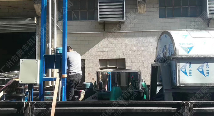 球磨机分散机出货